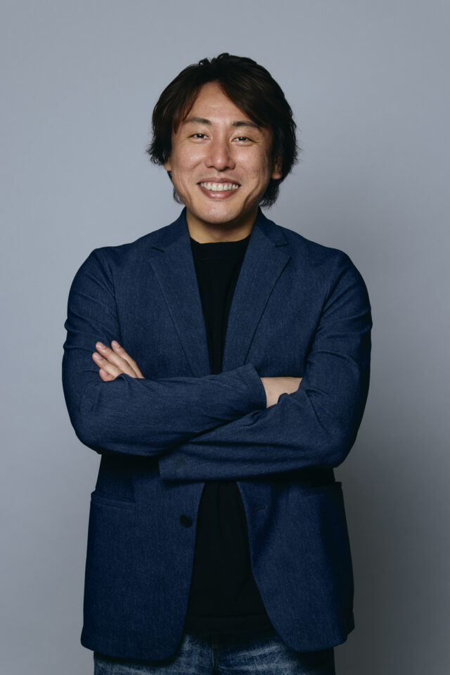 嶽本　泰伸